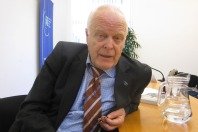 Thomas Hammarberg large.jpg